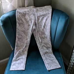 Gap Fit capri leggings